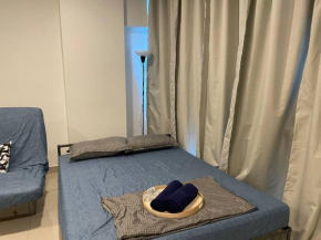Entire unit Section 13 PJ /Pool/Wifi/Netflix/Gym